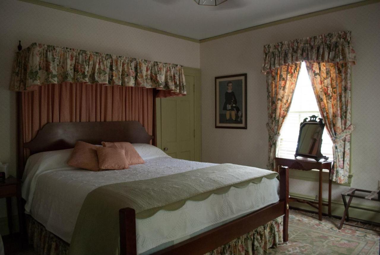 Colonial Capital B&B Williamsburg Bagian luar foto