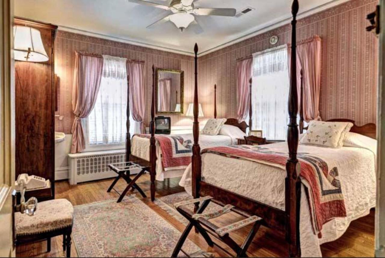 Colonial Capital B&B Williamsburg Bagian luar foto